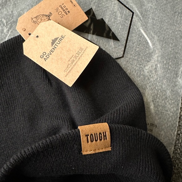 TOUGH HEADWEAR UNISEX BEANIE BLACK - Picture 3 of 4